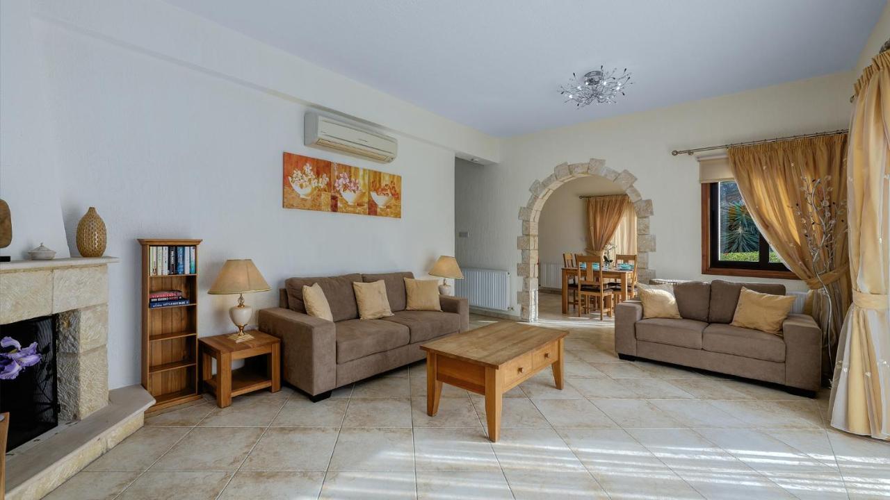 Villa Camelot By Ezoria Villas Coral Bay Exterior foto